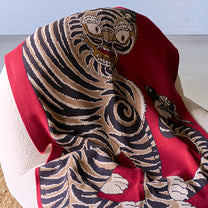Plaid « Tigre &amp; Pie » – Bordeaux